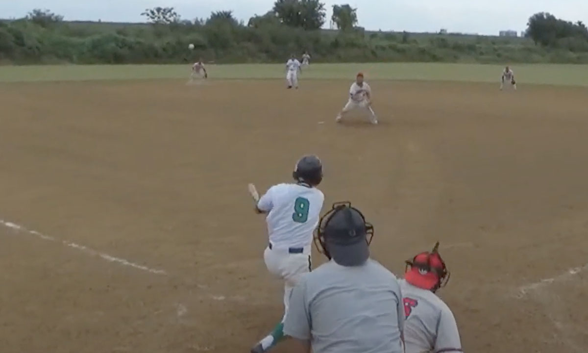 F9川嶋監督！鮮やかな左前安打！