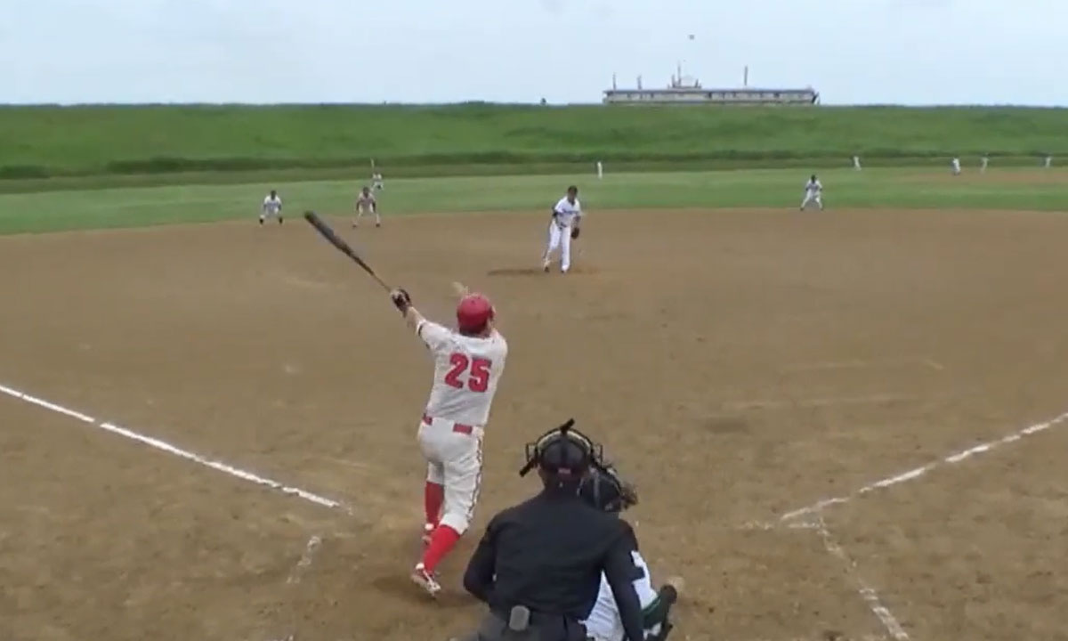 A25高木選手、満塁本塁打を放つ！