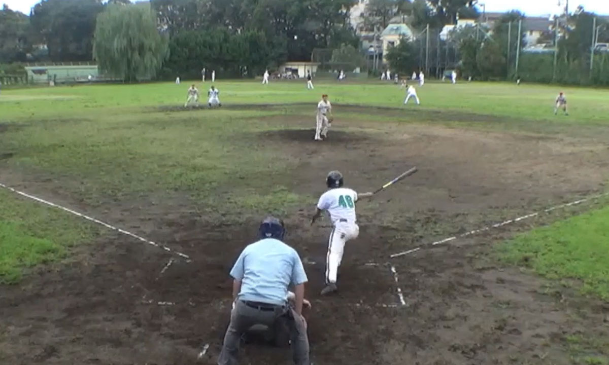 C46宮出選手値千金の勝ち越しスリーラン本塁打！